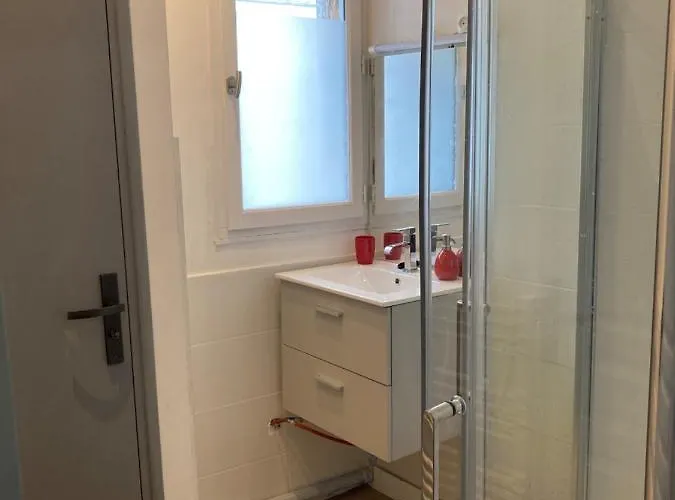 Апартаменты Le Montesquieu *